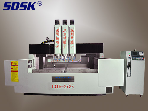 三头双工作台精雕机  深圳精雕数控设备新型机